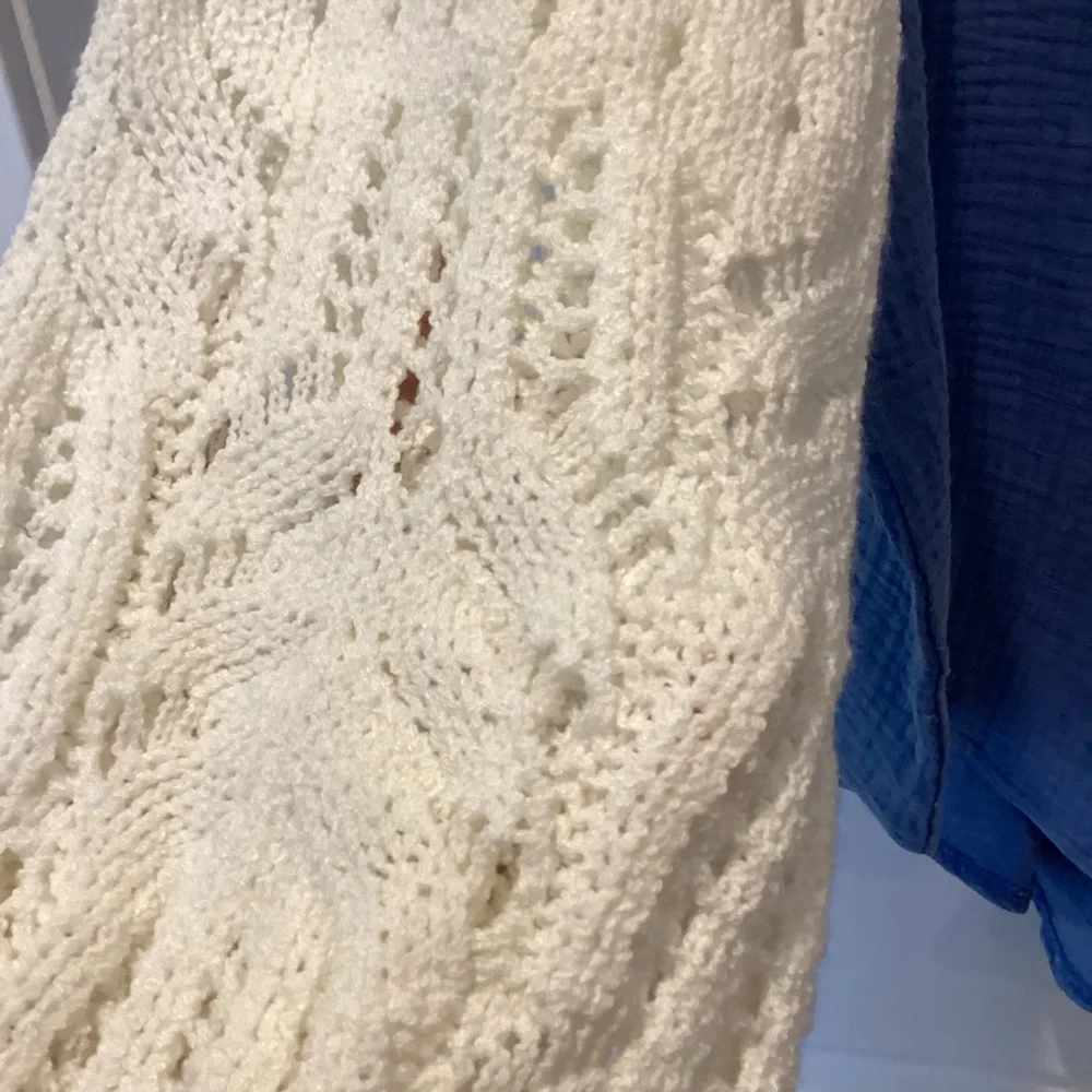 POL Blue and Cream Button-Down Shirt/jacket - Picture 4 of 16